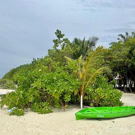 Yuvi Blue Maldives & Spa Hotel Himmafushi Exterior photo