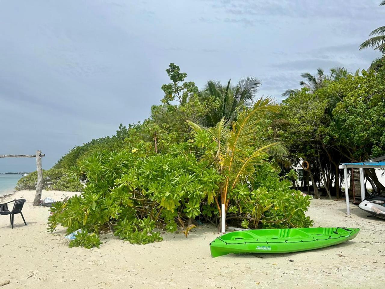 Yuvi Blue Maldives & Spa Hotel Himmafushi Exterior photo